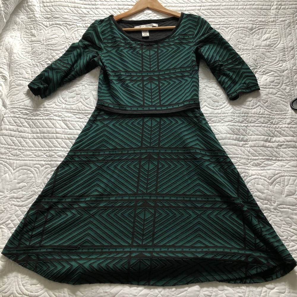 MaxStudio Green and Black Fit n’ Flare Dress
